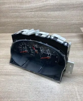 Nissan Micra Speedometer (instrument cluster) AX864 5315955