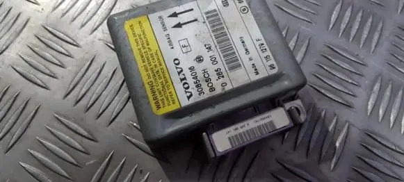 Volvo S40, V40 Airbag control unit/module 30854016 0285001147