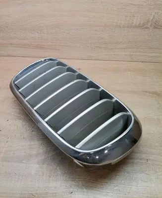 BMW X5 F15 Front bumper upper radiator grill 7316075 7316057