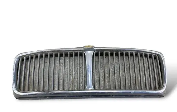 Jaguar XJ X40 Front grill