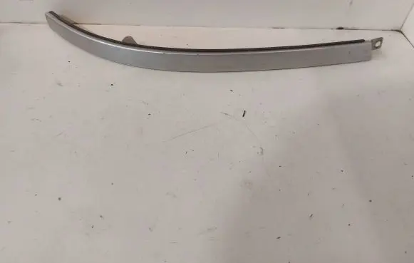 Under headlight/headlamp trim