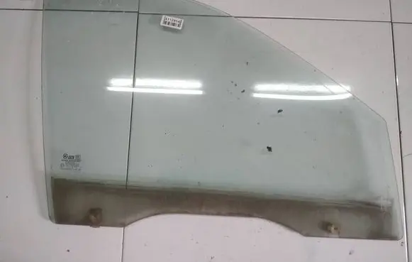 Hyundai Santa Fe Front door window glass four-door AS2