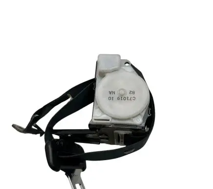 Mazda 3 II Rear seatbelt 0438090