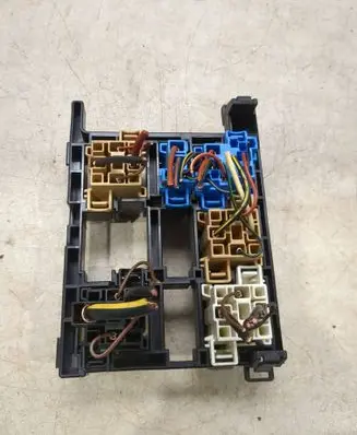 Volkswagen Caddy Fuse box set 7N0937503