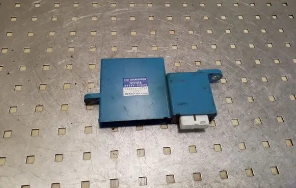 Toyota RAV 4 (XA30) Other control units/modules 8930052030