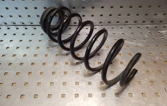 Mitsubishi Colt Rear coil spring