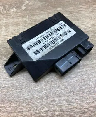 Chrysler Voyager Door control unit/module P04686687AM