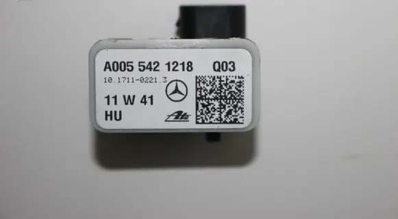 Mercedes-Benz E C207 W207 Airbag deployment crash/impact sensor A0055421218