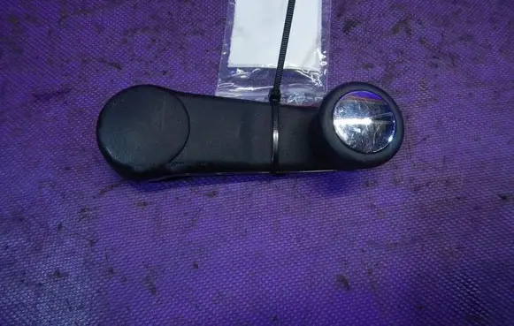 Audi A4 S4 B5 8D Front door window winding handle 