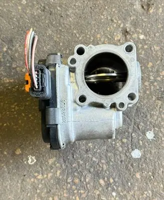 Peugeot 2008 I Throttle valve 28098656