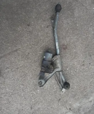Dacia Sandero Front wiper linkage and motor 8200619512