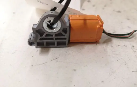 Mazda 6 Airbag deployment crash/impact sensor GDK457KC0 K0273080410