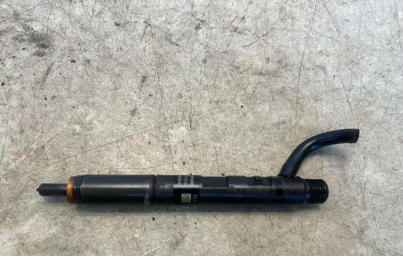 Renault Megane III Fuel injector 166000897R H8200827965 28237259