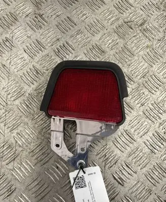 Toyota Avensis T250 Third/center stoplight