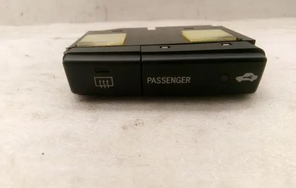 Toyota Avensis T250 Windscreen/window heater switch 8479005130C 8479005130 MS181100329