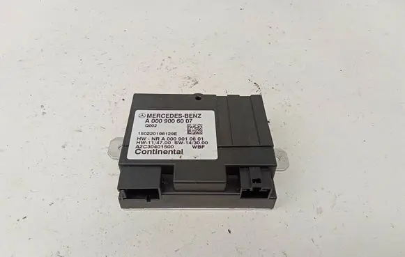 Mercedes-Benz C W205 Fuel injection pump control unit/module A0009006007 A0009010601 A2C30401500