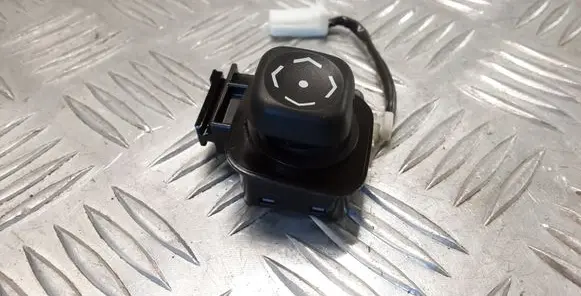 Toyota Land Cruiser (J150) Steering wheel adjustment switch 1Z56839