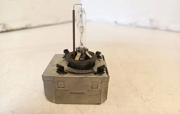 Audi A6 S6 C6 4F Headlight ballast module Xenon 5DD00831950