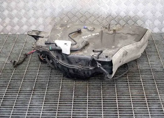 Audi Q3 8U AdBlue liquid reservoir 5N0131877D