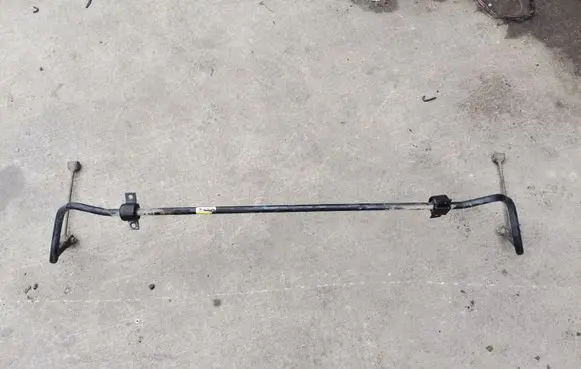Dodge Challenger Rear anti-roll bar/sway bar P68184226AA