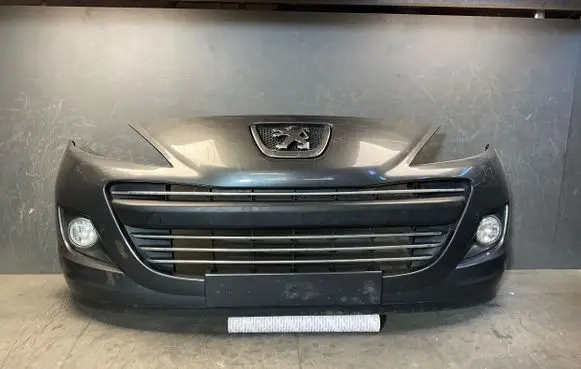 Peugeot 207 Front bumper 9688071577 9688072280