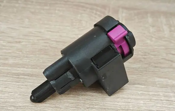 Audi A6 C7 Brake pedal sensor switch 4F0945459B