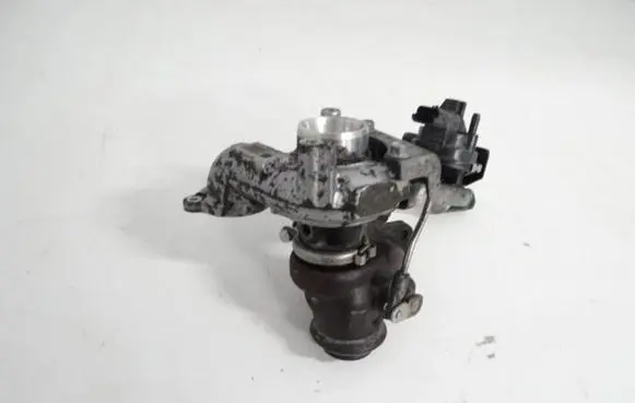 Citroen C4 Cactus Turbo 9804945280