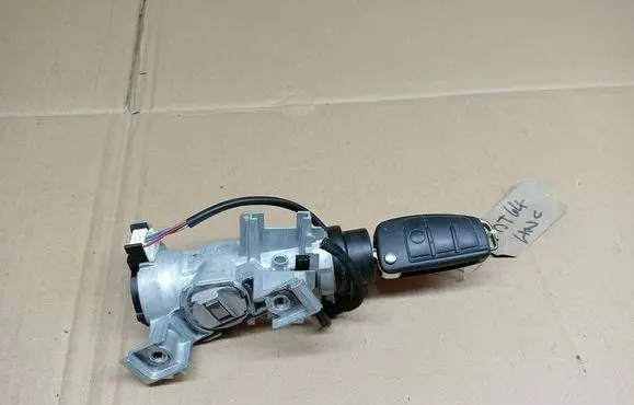 Audi A3 S3 8V Ignition lock 5Q0905865 10056069 LK1002053310