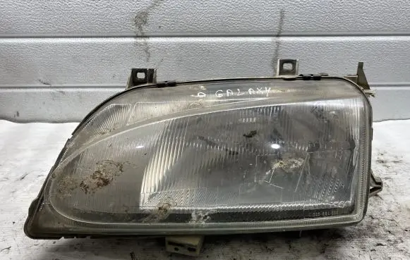 Volkswagen Sharan Headlight/headlamp 0301048311