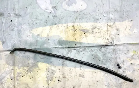 Rover 620 Front door glass trim molding 