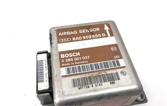 Audi A4 S4 B5 8D Airbag control unit/module 8A0959655B 0285001037