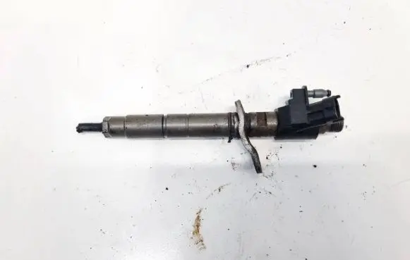 Volvo XC70 Fuel injector 31272767 0445116036