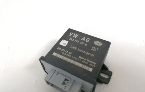 Audi A5 8T 8F Light module LCM 8K5907357B