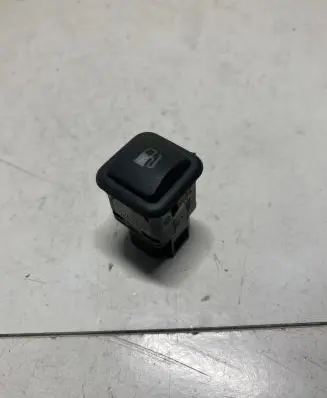 Volkswagen Bora Fuel tank opening switch 3B0959833