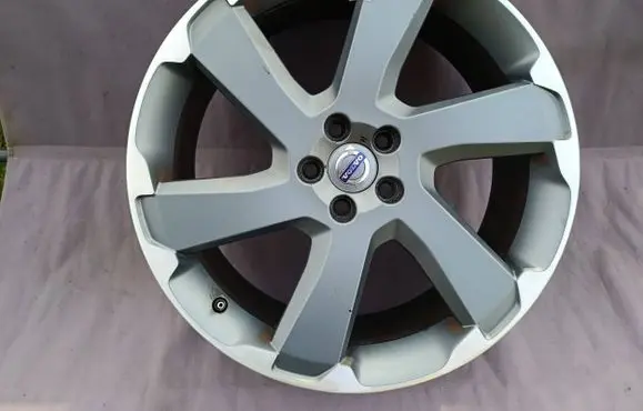 Volvo XC60 R20 alloy rim 31316131
