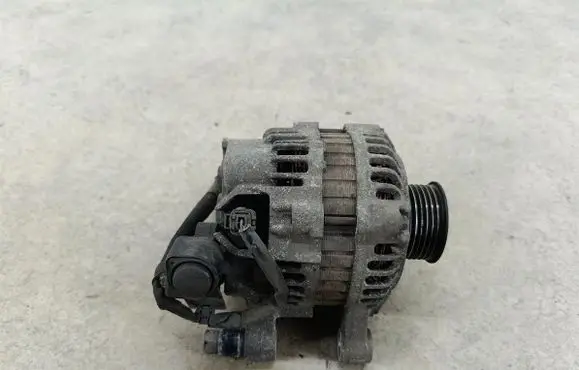 Peugeot 206+ Generator/alternator 9638275880
