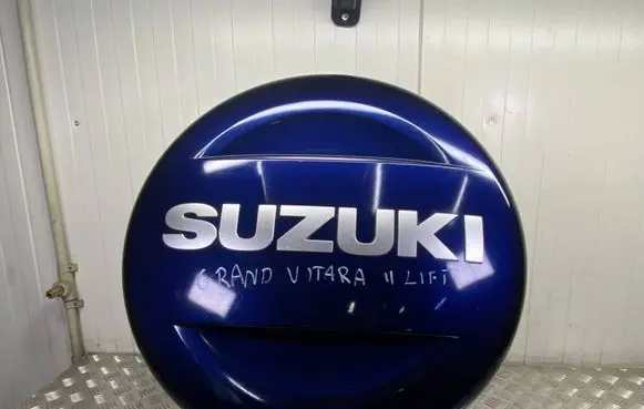 Suzuki Grand Vitara II Spare wheel section trim 7282165JT0A