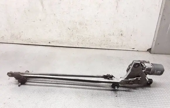 Volvo V50 Front wiper linkage and motor 31253518