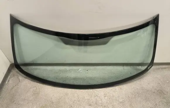 Mini One - Cooper Coupe R56 Front windscreen/windshield window 43R000713