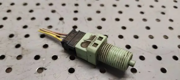 Renault Scenic I Brake pedal sensor switch 7700849783
