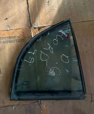 Honda Accord Rear vent window glass 