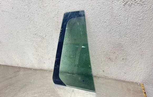 Opel Vectra C Rear vent window glass DOT90AS2M350 43R06711