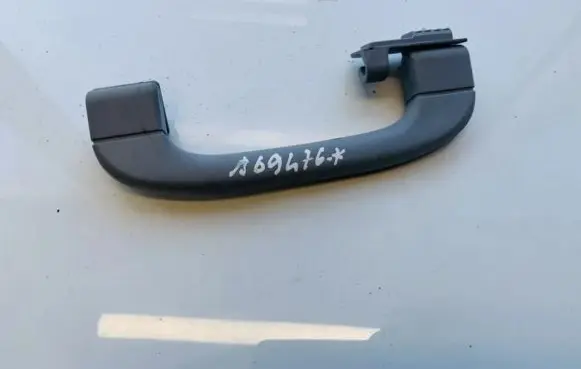 BMW 1 E81 E87 Rear interior roof grab handle 9143530