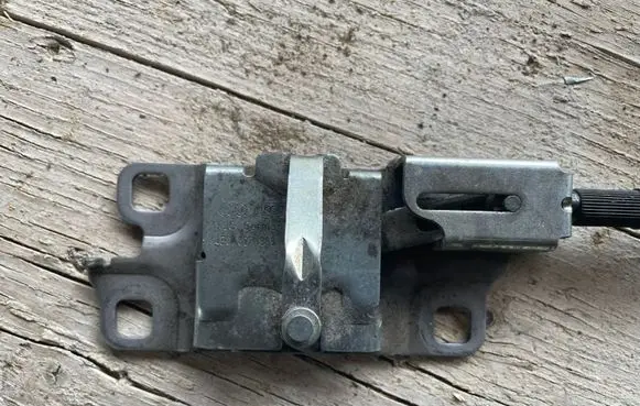 Audi A8 S8 D3 4E Tailgate/trunk/boot lock/catch/latch 4e0827383c