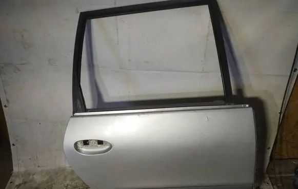 Renault Espace III Rear door pilkos
