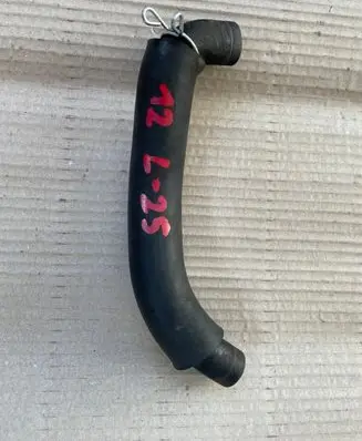 Toyota Yaris Engine coolant pipe/hose