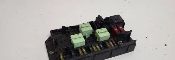Land Rover Range Rover L322 Fuse module