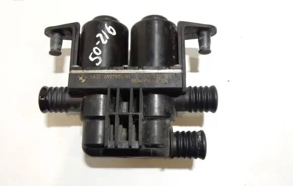 BMW 5 E60 E61 Coolant heater control valve 6412692791501 64126927915 50216