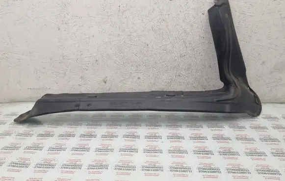 Audi A4 S4 B8 8K Fender end trim 8K0821111