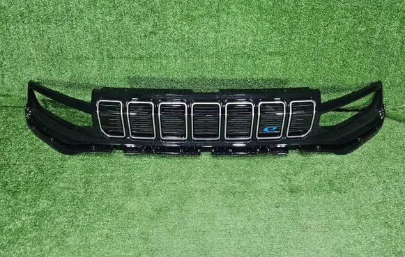 Jeep Avenger Front bumper upper radiator grill 735767817